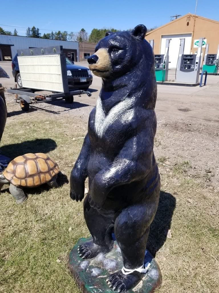 5ft Standing Bear