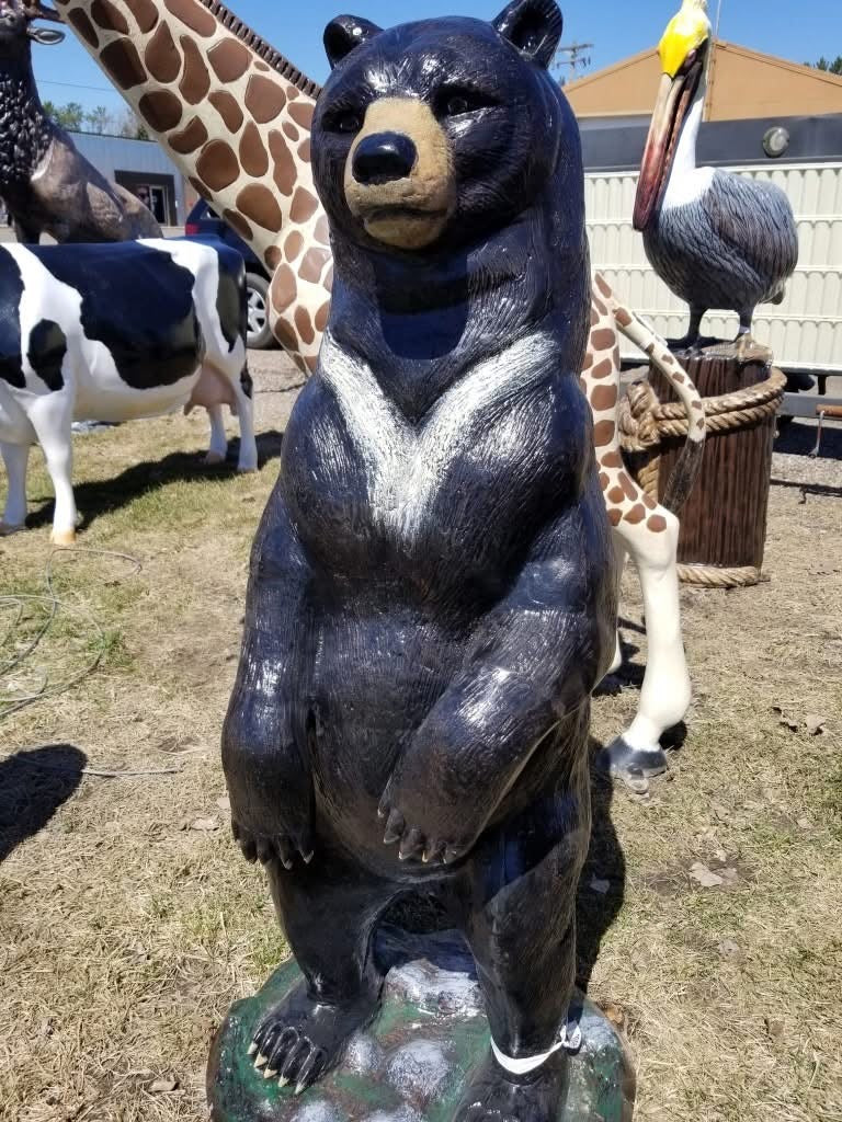 5ft Standing Bear